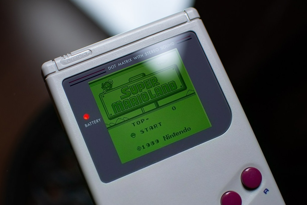 جهاز ألعاب جيم بوي DMG-01 الكل - مراجعة Retro Handheld Console وسعره